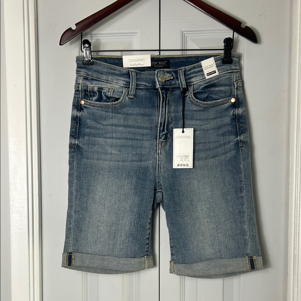 JUDY BLUE  TUMMY CONTROL TOP highwaist  Denim Shorts Cuffed Hem with Stretch